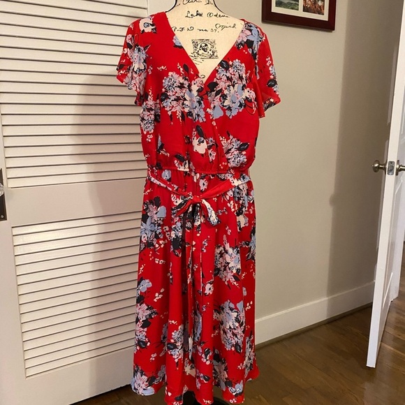 Modcloth Red Floral Midi Dress - Picture 2 of 7